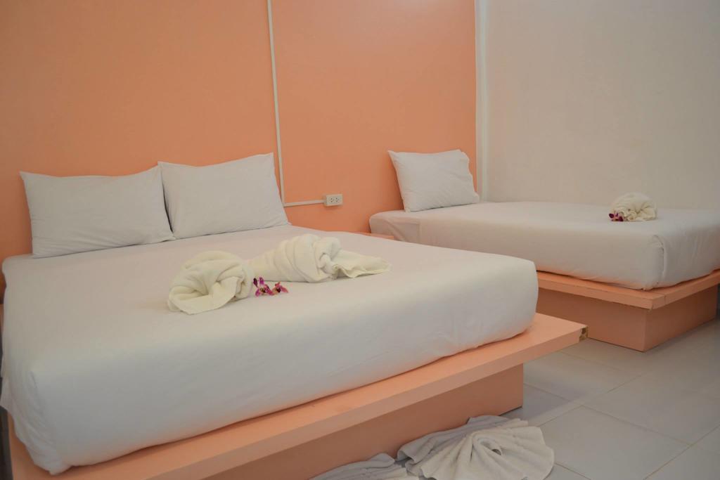 Pakgasri Guest House Koh Lanta Room photo
