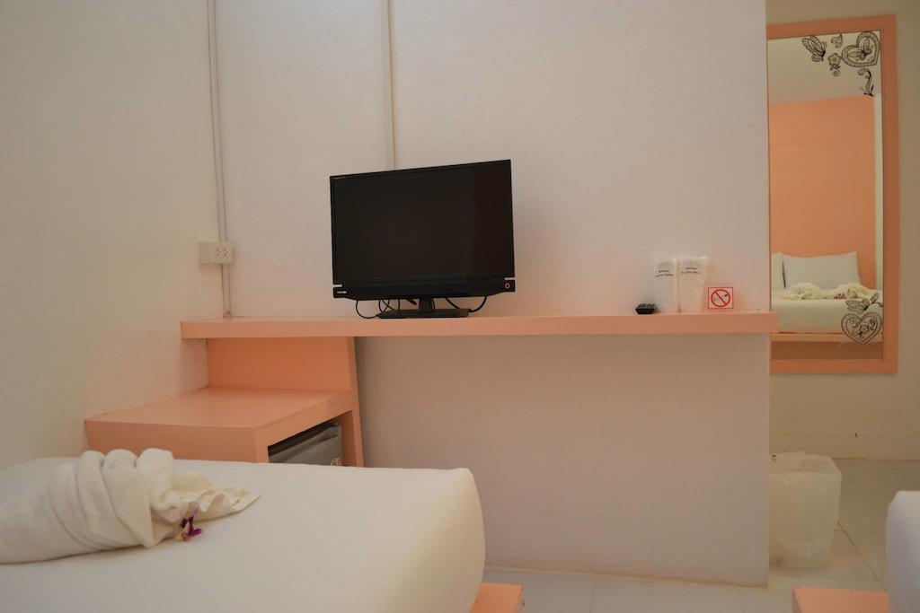 Pakgasri Guest House Koh Lanta Room photo